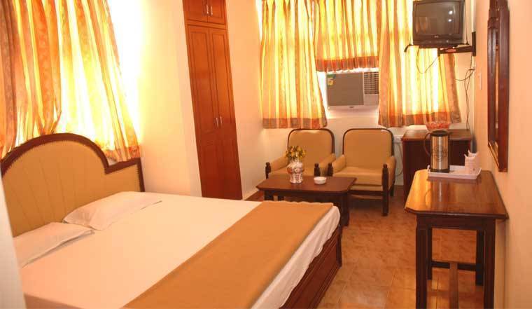 Hotel Harjas Palace, New Delhi, India, India hostels and hotels